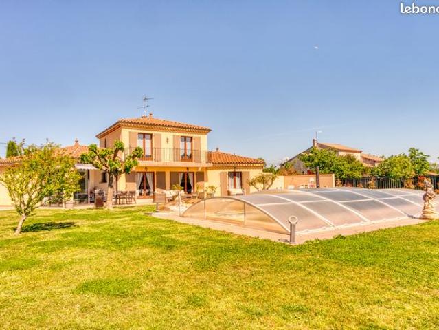 Propriété 5 pièces 180 m²