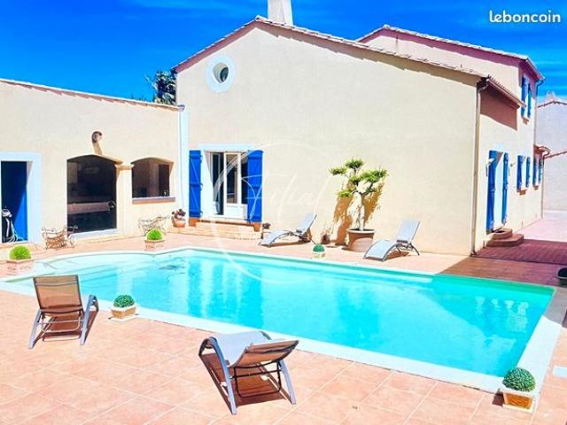 Propriété 5 pièces 180 m²