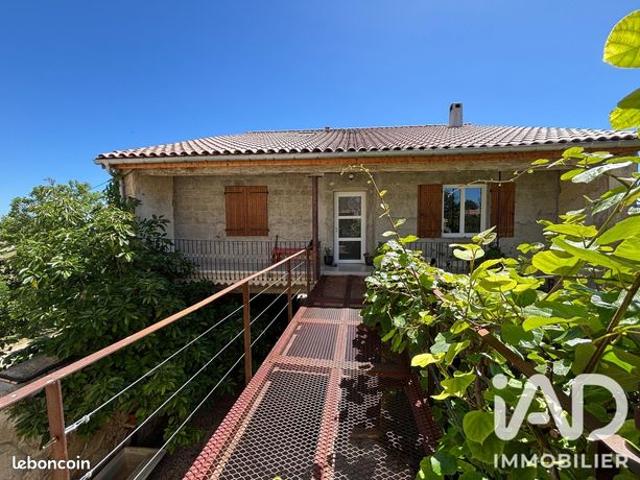 Propriété 5 pièces 180 m²