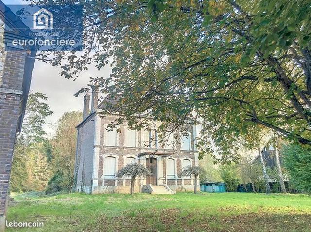 Propriété 5 pièces 180 m²