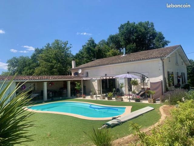 Propriété 5 pièces 180 m²