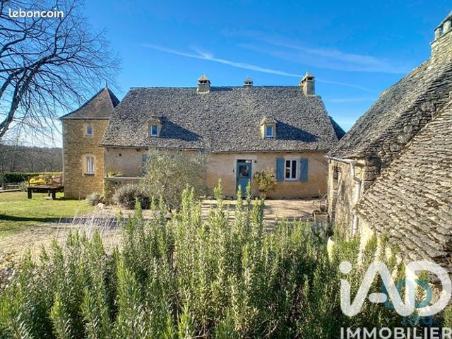 Propriété 5 pièces 180 m²