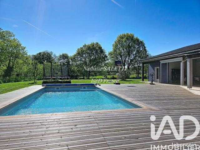 Propriété 5 pièces 180 m²