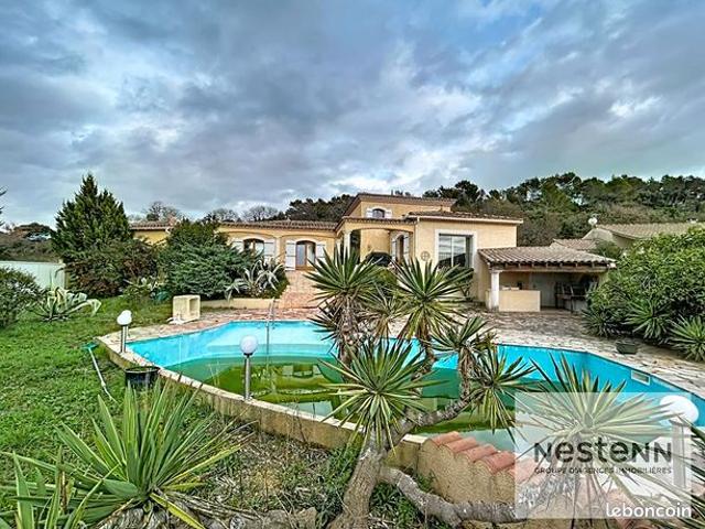 Propriété 5 pièces 180 m²