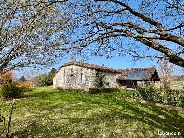 Propriété 5 pièces 181 m²