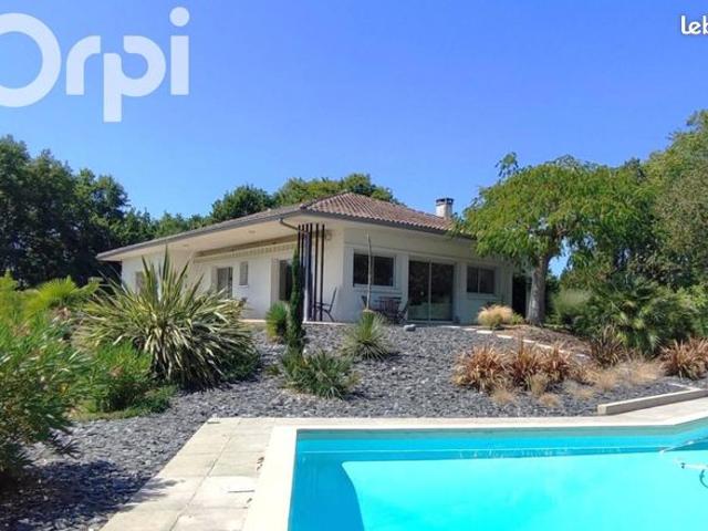Propriété 5 pièces 181 m²