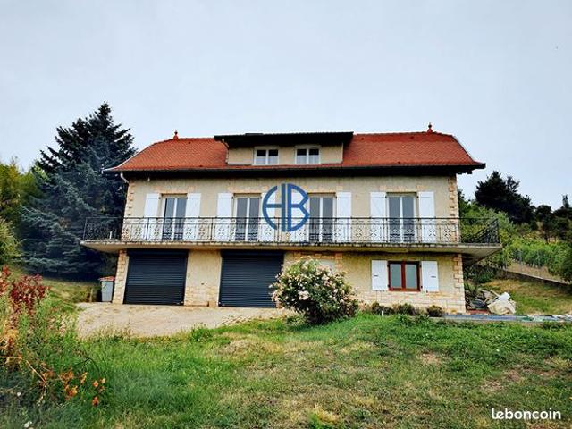 Propriété 5 pièces 181 m²