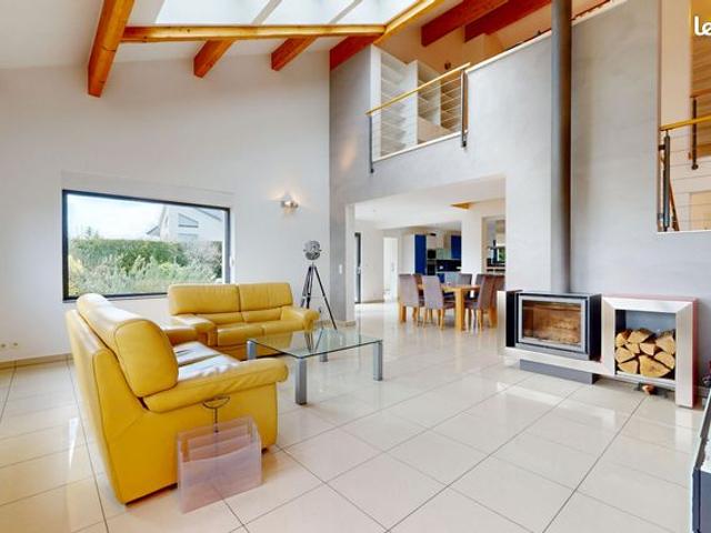 Propriété 5 pièces 182 m²