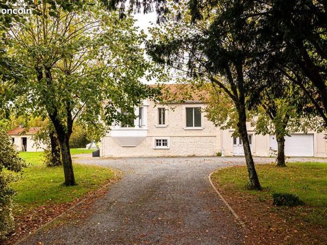 Propriété 5 pièces 182 m²