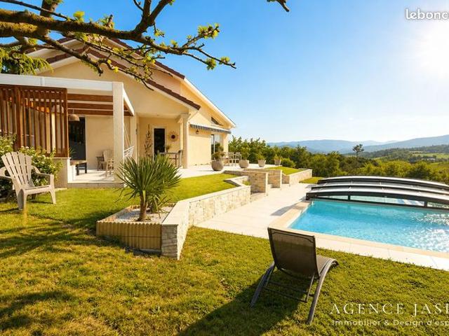 Propriété 5 pièces 182 m²