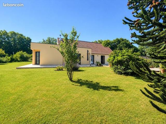 Propriété 5 pièces 183 m²