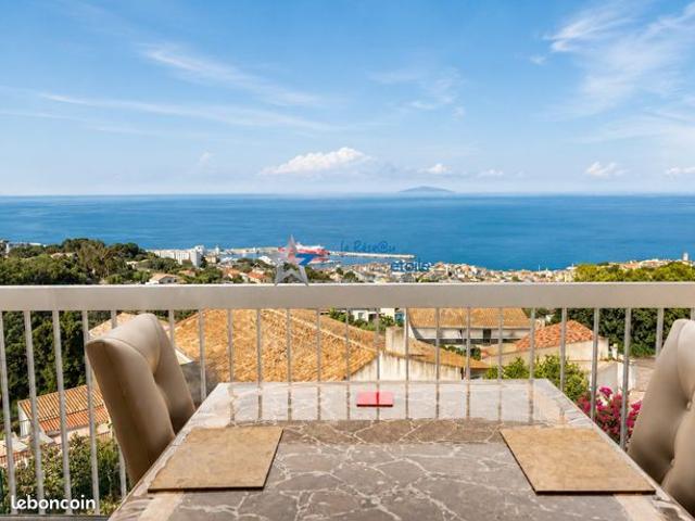 Propriété 5 pièces 194 m²