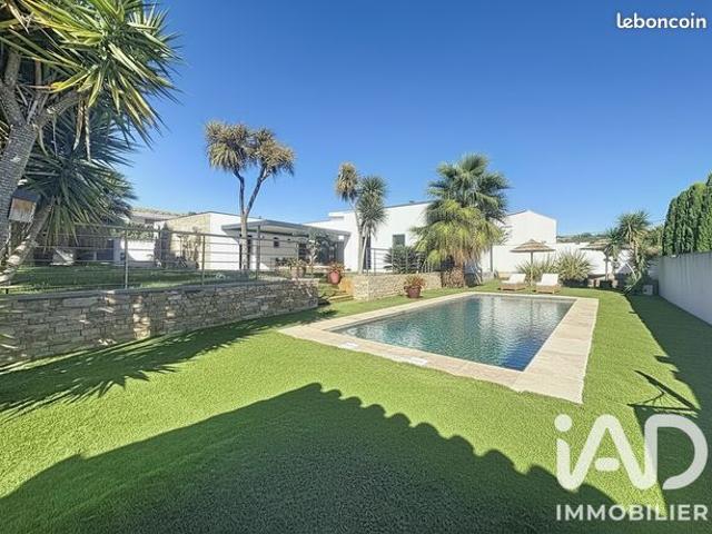 Propriété 5 pièces 195 m²