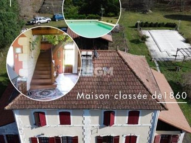 Propriété 5 pièces 196 m²
