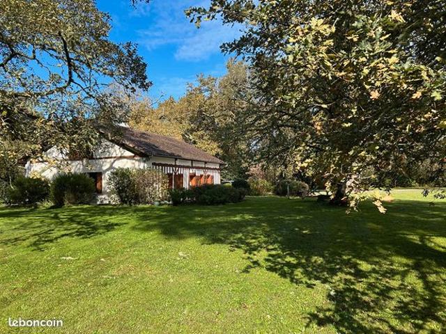 Propriété 5 pièces 196 m²