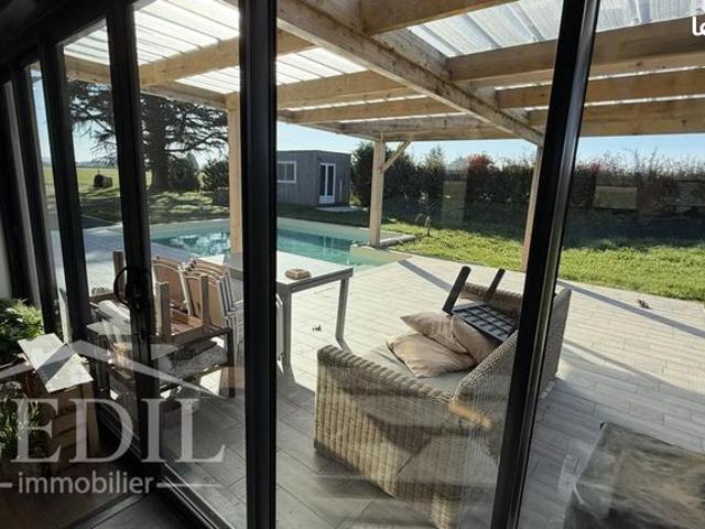 Propriété 5 pièces 198 m²