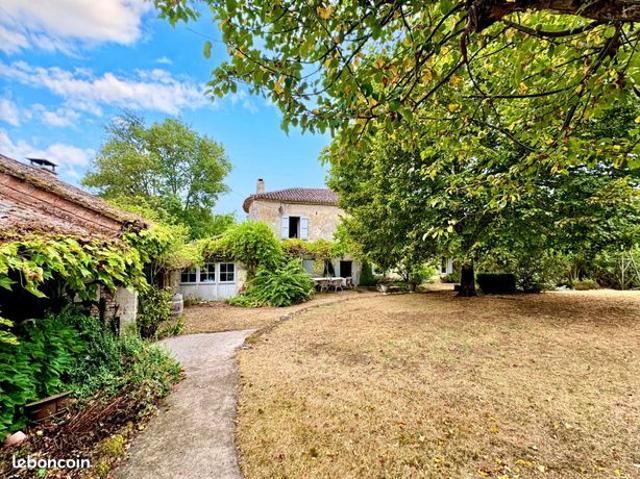 Propriété 5 pièces 190 m²