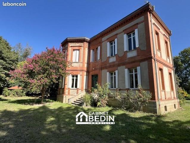 Propriété 5 pièces 193 m²
