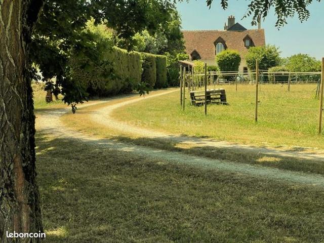 Propriété 5 pièces 205 m²