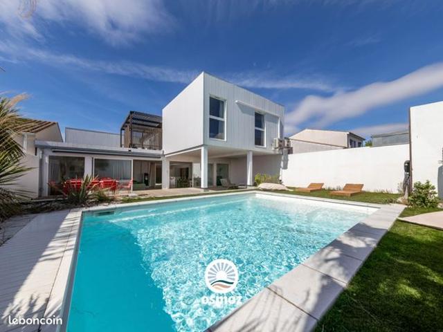 Villa 5 pièces 207 m²