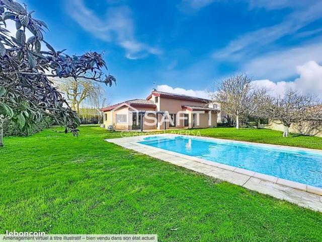 Propriété 5 pièces 207 m²