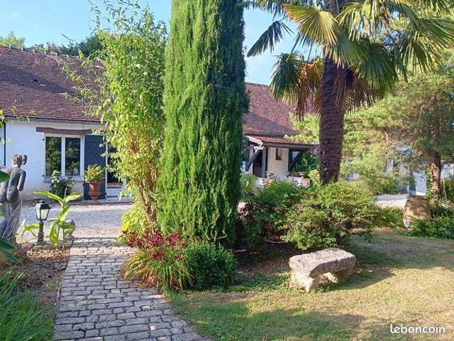 Propriété 5 pièces 200 m²