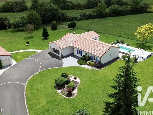 Propriété 5 pièces 200 m²
