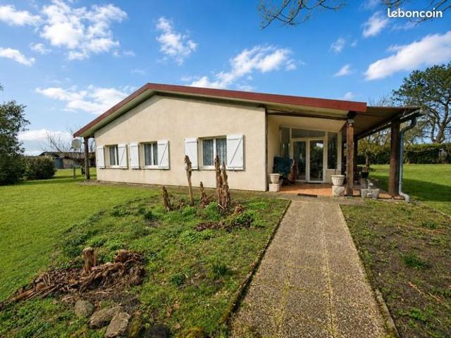 Propriété 5 pièces 200 m²