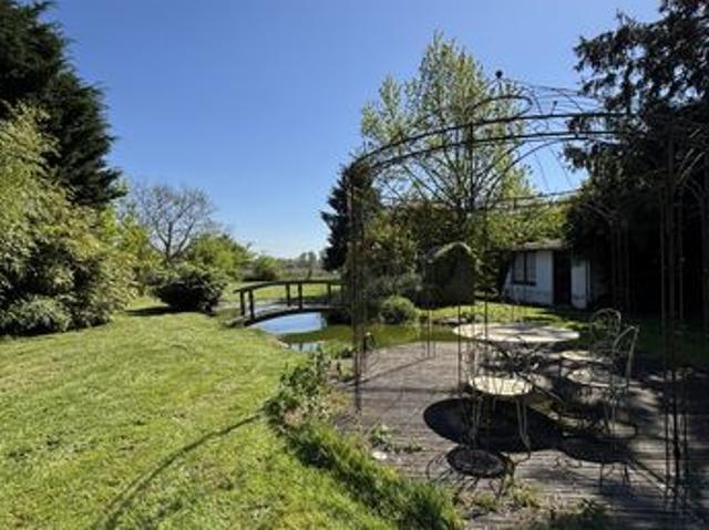Propriété 5 pièces 200 m²