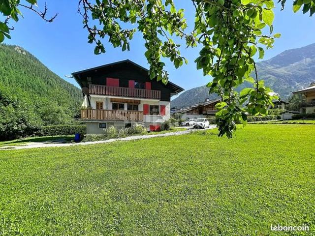 Propriété 5 pièces 200 m²
