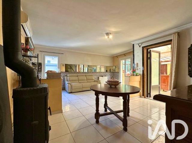 Propriété 5 pièces 200 m²
