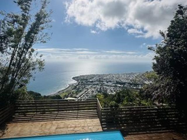 Propriété 5 pièces 200 m²