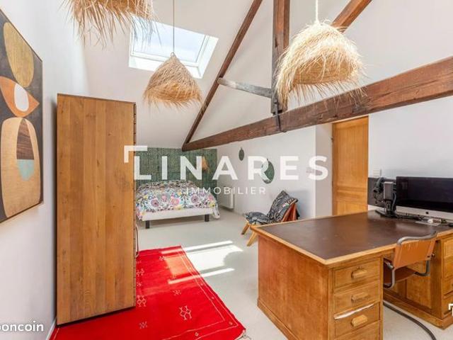 Propriété 5 pièces 203 m²