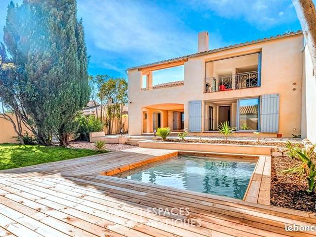 Propriété 5 pièces 203 m²