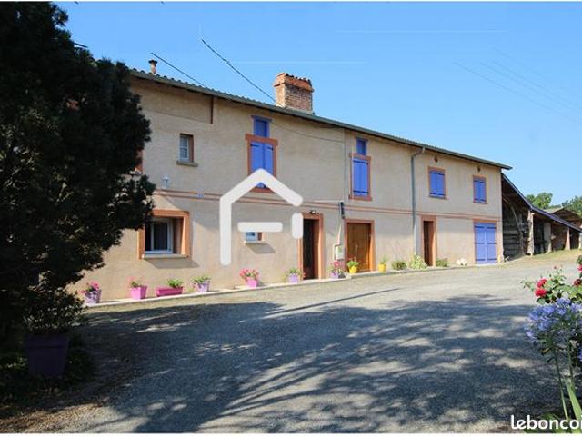 Propriété 5 pièces 214 m²