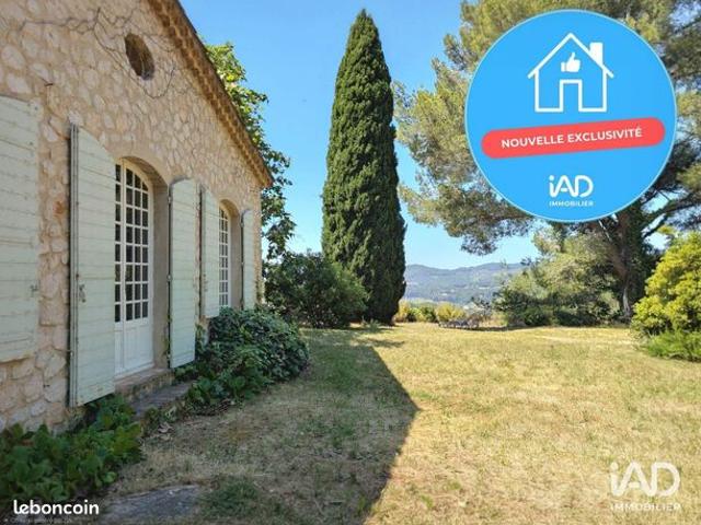 Propriété 5 pièces 215 m²
