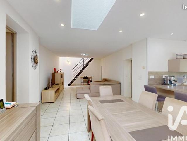 Propriété 5 pièces 216 m²