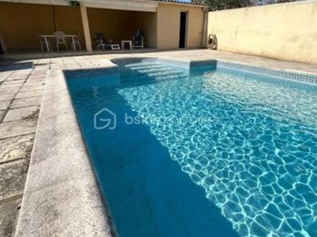Propriété 5 pièces 210 m²