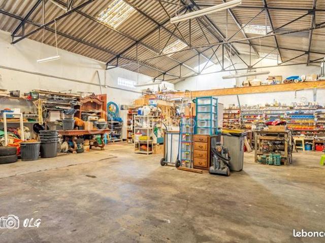 Propriété 5 pièces 210 m²