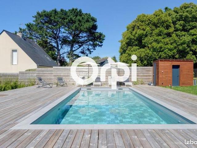 Propriété 5 pièces 218 m²