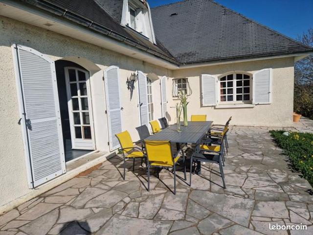 Propriété 5 pièces 224 m²