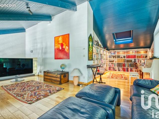 Propriété 5 pièces 220 m²