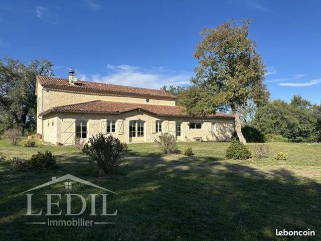 Propriété 5 pièces 220 m²