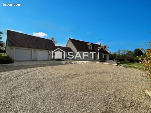 Propriété 5 pièces 220 m²