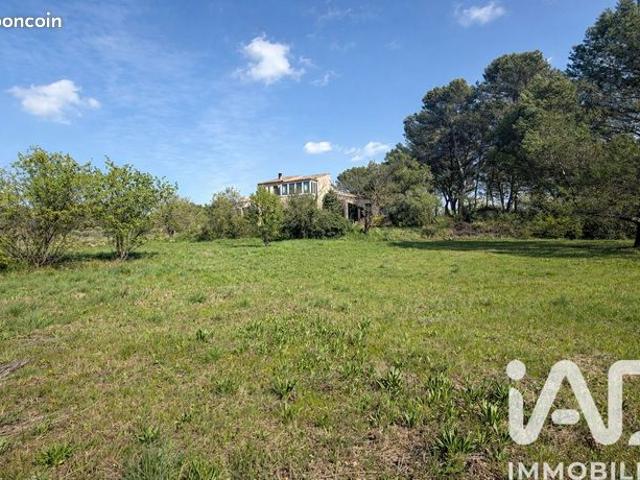 Propriété 5 pièces 220 m²