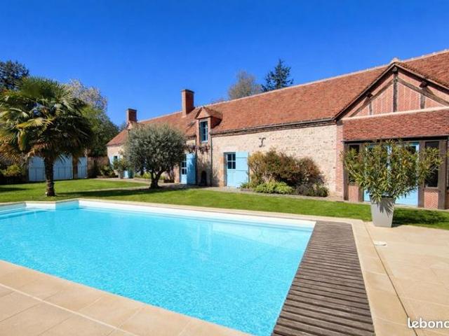 Propriété 5 pièces 237 m²
