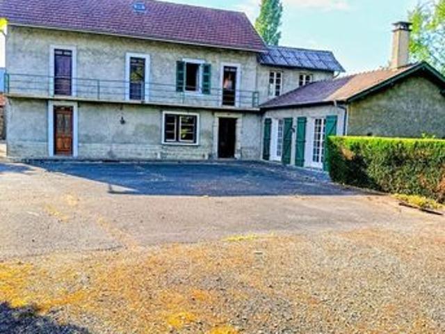 Propriété 5 pièces 230 m²