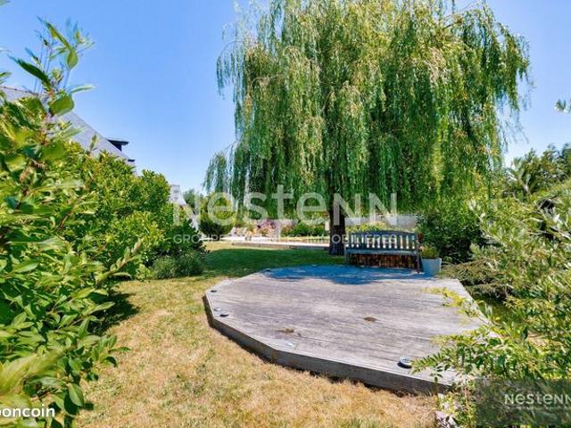 Propriété 5 pièces 232 m²