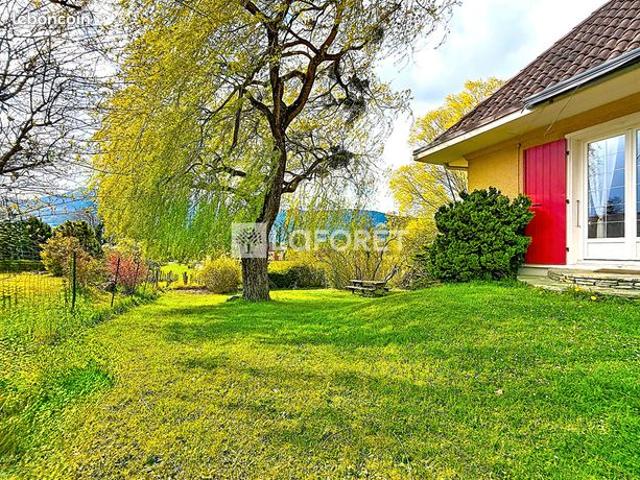 Propriété 5 pièces 244 m²
