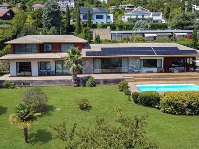 Propriété 5 pièces 245 m²
